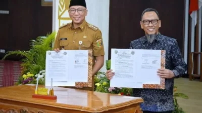 Disaksikan Menteri ATR/BPN, Gubernur Mirza Bersama Kepala BPN Tandatangani NPHD.