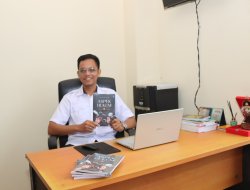 Lewat Buku, Brigpol Riko Dorong Pemahaman Hukum Pidana Narkotika Bagi Generasi Muda