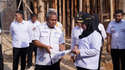 Bunda Eva Ubah Rumah Rawan Banjir Jadi Taman Asri untuk Warga