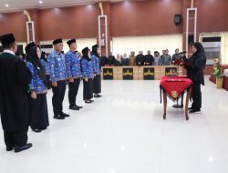 Walikota Bandar Lampung Hj. Eva Dwiana Serahkan SK Pengangkatan PPPK Tahap I