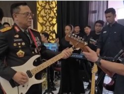Lengking Gitar Kapolda Iringi Semangat Bhayangkara: ‘Kami untuk Masyarakat’