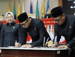 Penandatanganan Raperda APBD 2024 dan Persetujuan RPJMD 2025-2029, Lampung Mantapkan Arah Pembangunan