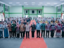 OJK DORONG KESADARAN PELAJAR UNTUK MENABUNG DAN PEDULI  LINGKUNGAN MELALUI PROGRAM BANK SAMPAH SEKOLAH DI BANDAR  LAMPUNG