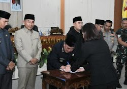DPRD Tanggamus Gelar Rapat Paripurna Setujui Rancangan Perubahan Anggaran Pendapatan dan Belanja Daerah (APBD) Tahun Anggaran 2025