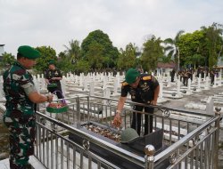 HUT Ke-78 Korem 043/Gatam, Brigjen TNI Haryantana, S.H. Pimpin Ziarah Rombongan