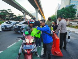Buruh KSPSI dan Polri Adakan Bakti Sosial, Ratusan Paket Sembako Dibagikan kepada Warga