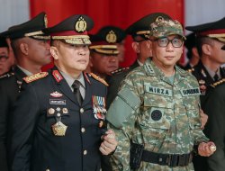 Gubernur Rahmat Mirzani Djausal dan Seluruh Unsur Forkopimda Ikuti Upacara HUT TNI ke -80 Usung Tema “TNI Prima – TNI Rakyat – Indonesia Maju