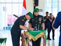 Wariskan Semangat Pengabdian, Danrem 043/Gatam Pimpin Tradisi Warga Baru dan Pejabat Lama Kodim 0426