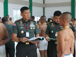 PANGDAM XXI/RADIN INTEN TEGASKAN OBJEKTIVITAS DALAM SIDANG SUB PANPUS PENERIMAAN CABA PK TNI AD GELOMBANG II TA 2025