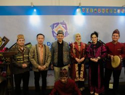 Kunjungi Pameran Kriya Jemari Lampung, Menteri Kebudayaan Fadli Zon: Kerajinan Lampung Memiliki Kekuatan Budaya dan Potensi Ekonomi Tinggi