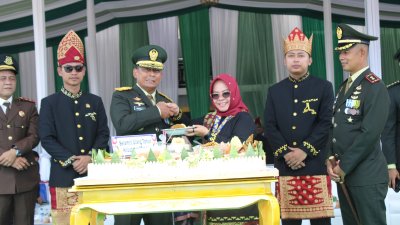 Kasdam XXI/Radin Inten Hadiri Upacara Peringatan HUT Kabupaten Mesuji Ke-17, HUT PGRI Ke-80, HUT KORPRI Ke-54, dan Hari Pahlawan 2025.
