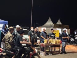 Polda Lampung Peduli, Ditreskrimsus Bagikan Snack Kepada Jemaah Ijtimah Tabligh Akbar