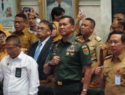Hadiri Anugerah Keterbukaan Informasi Lampung 2025, Pangdam XXI/Radin Inten: Transparansi Bukan Sekadar Wacana!