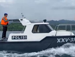 Satpolairud Polres Tanggamus Lakukan Patroli dan Pencarian Korban Hilang Kebakaran KM Maulana 3.0