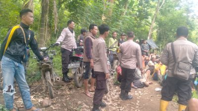 Polres Tanggamus–TNI Ingatkan Warga Hentikan Penambangan Emas Ilegal di Sungai Way Napal