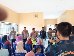 Kapolres Way Kanan Berbagi di Hari Jumat, 50 Paket Sembako Disalurkan untuk Warga Tanjung Ratu