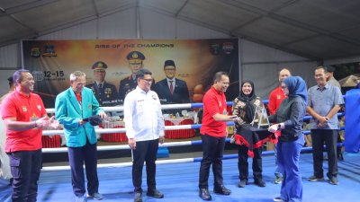 Bunda Eva Dwiana Hadiri Pembukaan Kejuaraan Tinju Amatir Polresta Bandar Lampung, Dorong Lahirnya Atlet Berprestasi Lampung