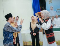 Berbagi Kebahagiaan di Bulan Ramadhan, Wagub Jihan Nurlela Serahkan Seratusan Paket Sembako kepada para Siswa Difabel SLBN PKK Provinsi Lampung