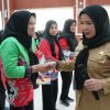 Wali Kota Bagikan Dana Insentif Kader Posyandu, Poskeskel dan Pokmas