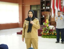 Jelang Lebaran, Eva Dwiana Bagikan THR PPPK Paruh Waktu