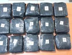 Bravo Polda Lampung : berhasil ungkap penyelundupan 15,7 kilogram sabu di Pelabuhan Bakauheni