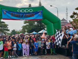 Rayakan HUT Ke 27 Kabupaten Way Kanan, Wakapolres Way Kanan dan Anggota Ikuti Jalan Sehat