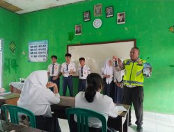 Police Goes To School di Baradatu, Satlantas  Polres Way Kanan Ajak Pelajar Tingkatkan Kesadaran Berlalulintas