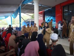 Wali Kota Bandar Lampung Salurkan Bantuan Beras kepada Puluhan Ribu KPM di Kota Bandar Lampung