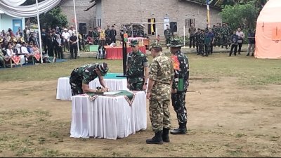 Pangdam XXI/Radin Inten Resmi Tutup TMMD ke-128 di Kalimiring, Bupati Tanggamus Ajak Warga Aktif Bangun Desa
