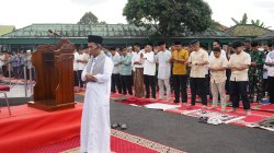 Ciptakan Kebersamaan di Kota Metro, Korem 043/Gatam Gelar Sholat Idul Adha Bersama Masyarakat