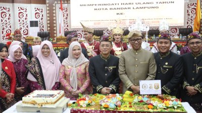 Hadiri Paripurna HUT ke-344 Kota Bandar Lampung Gubenur Apresiasi Kinerja Pemkot