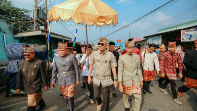 Gubernur Rahmat Mirzani Djausal Tinjau Desa Wisata Budaya Marga Teluk, Dorong Pelestarian Budaya dan Penguatan Karakter Generasi Muda