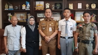 Kadis Pendidikan Lampung Terima Silaturahmi GBN dan Paskibra SMAN 1 Natar, Dorong Generasi Berprestasi Harumkan Nama Daerah
