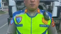 Truk Tronton Pengangkut Pipa Gas, Jalinsum Pesawaran Lumpuh! Kemacetan Mengular Hingga 5 Kilometer