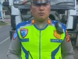 Truk Tronton Pengangkut Pipa Gas, Jalinsum Pesawaran Lumpuh! Kemacetan Mengular Hingga 5 Kilometer