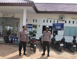 Tingkatkan Kamtibmas, Polsek Way Tuba Intensifkan Patroli di Stasiun Kereta Api