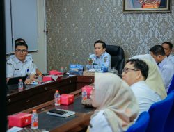 Pimpin Rapat Pembahasan Tata Organisasi Pemerintah Provinsi Lampung. Sekdaprov Lampung: Tata Kelola Organisasi Jadi Kunci Capai Tujuan Pemerintahan
