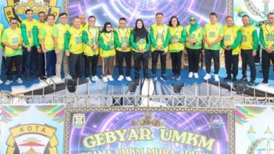 Jalan Sehat Warnai Rangkaian Gebyar UMKM Mitra Adhyaksa 2025, Kepala Kantor Pertanahan dan Forkopimda Turut Hadir