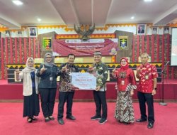 SOSIALISASI LITERASI DAN INKLUSI KEUANGAN SERTA PEMBUKAAN  Rekening Saham Bagi Mahasiswa Di Kota Metro