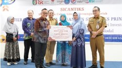 Otoritas Jasa Keuangan Perkuat Peran Perempuan Lewat Program SICANTIKS di Pringsewu