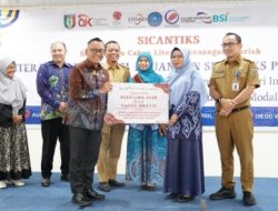 Otoritas Jasa Keuangan Perkuat Peran Perempuan Lewat Program SICANTIKS di Pringsewu