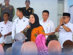 Wali Kota Bandar Lampung Salurkan 21.771 Paket Beras ke 10 Kecamatan